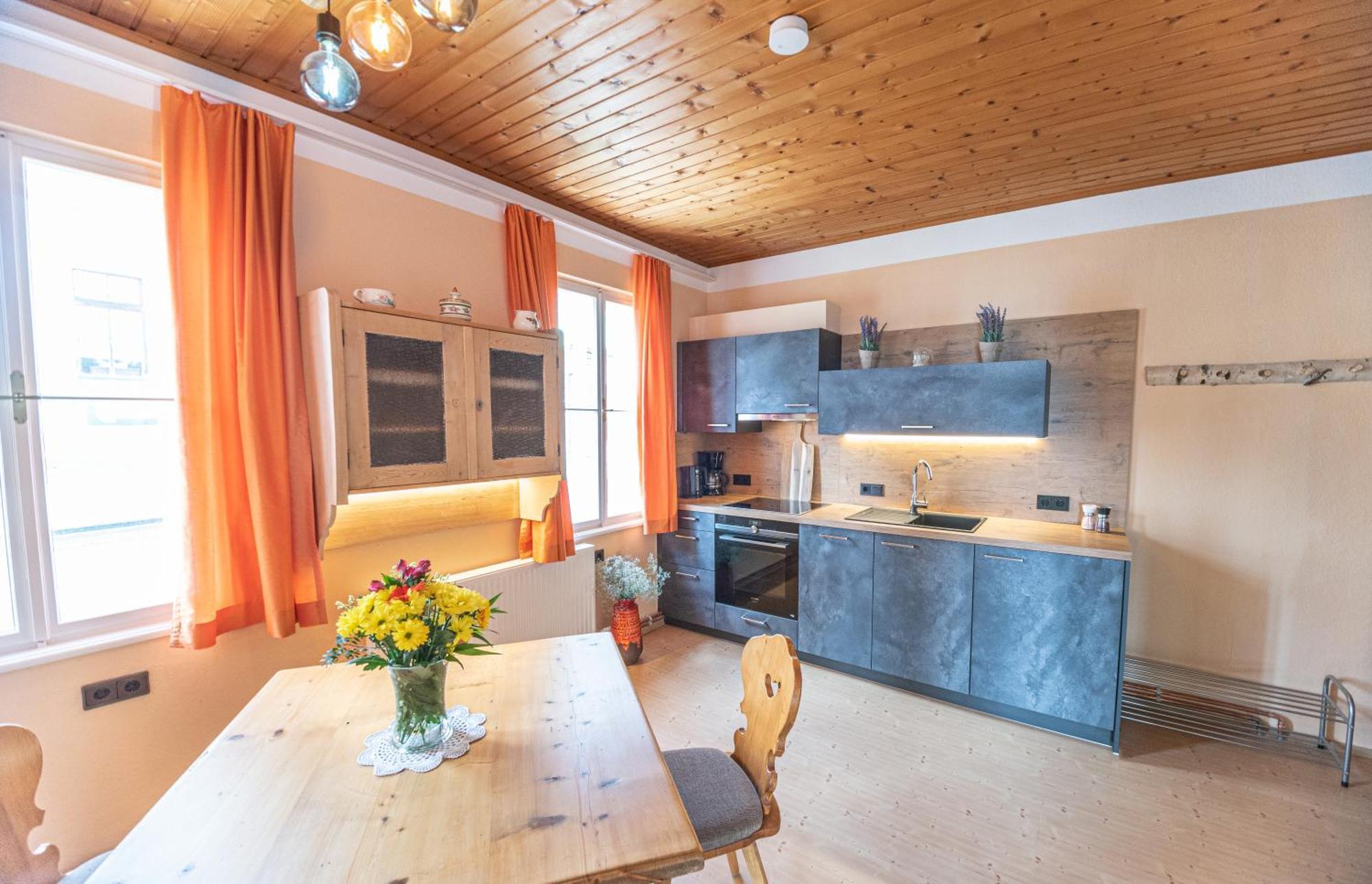 Hotel Gasthof Gribelehof Lienz Exteriör bild
