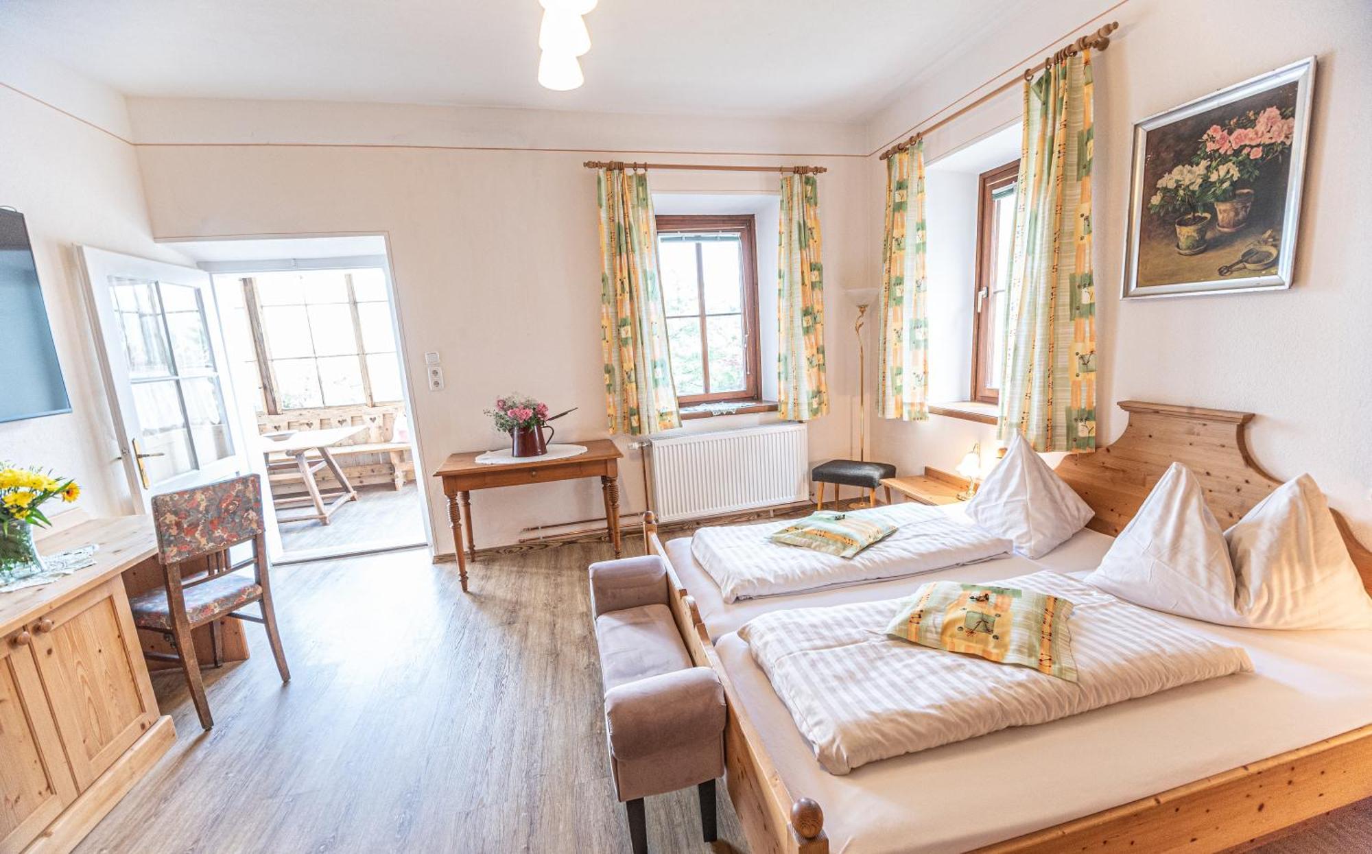 Hotel Gasthof Gribelehof Lienz Exteriör bild